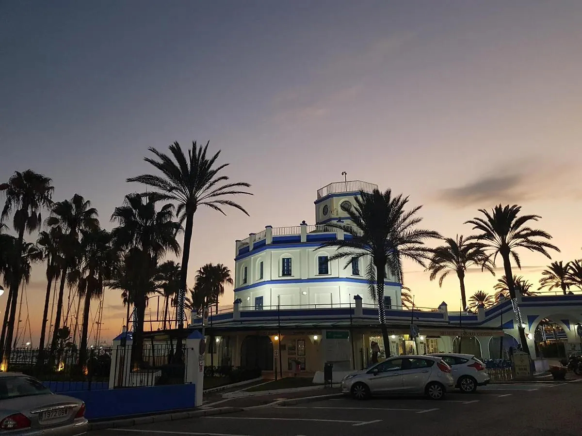 Free Parking, 40 Meters From The Beach, Wi-Fi, Ac 埃斯特波纳 公寓