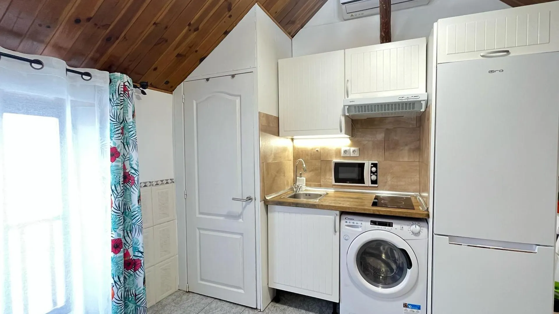 公寓 Free Parking, 40 Meters From The Beach, Wi-Fi, Ac 埃斯特波纳