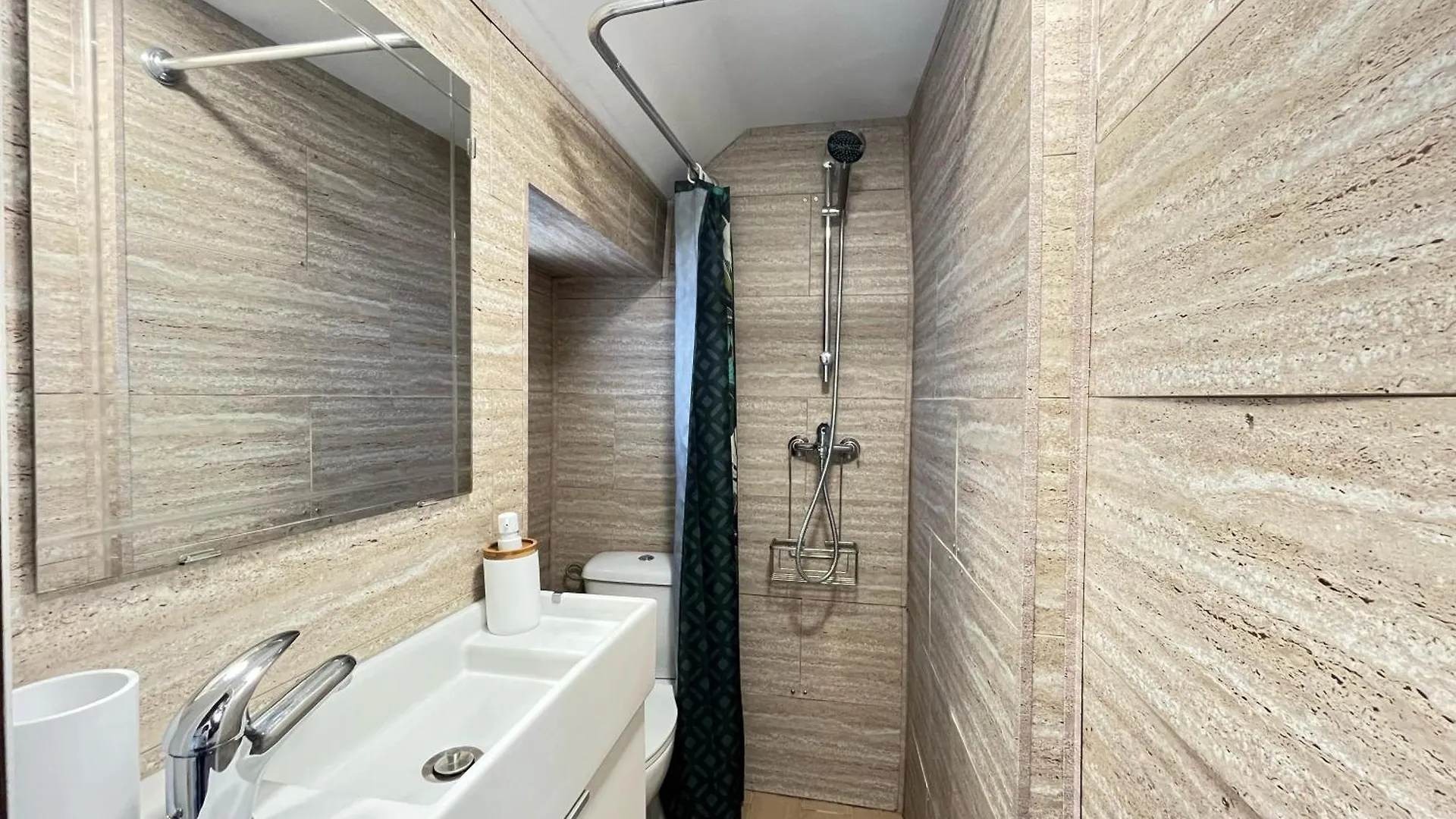 公寓 Free Parking, 40 Meters From The Beach, Wi-Fi, Ac 埃斯特波纳 西班牙