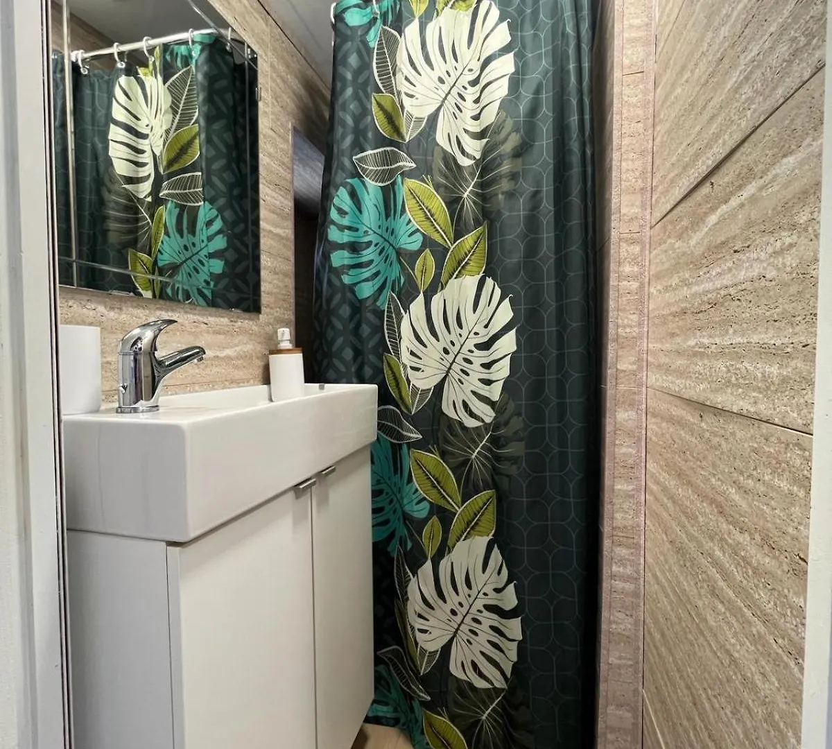 Apartment Free Parking, 40 Meters From The Beach, Wi-Fi, Ac Estepona